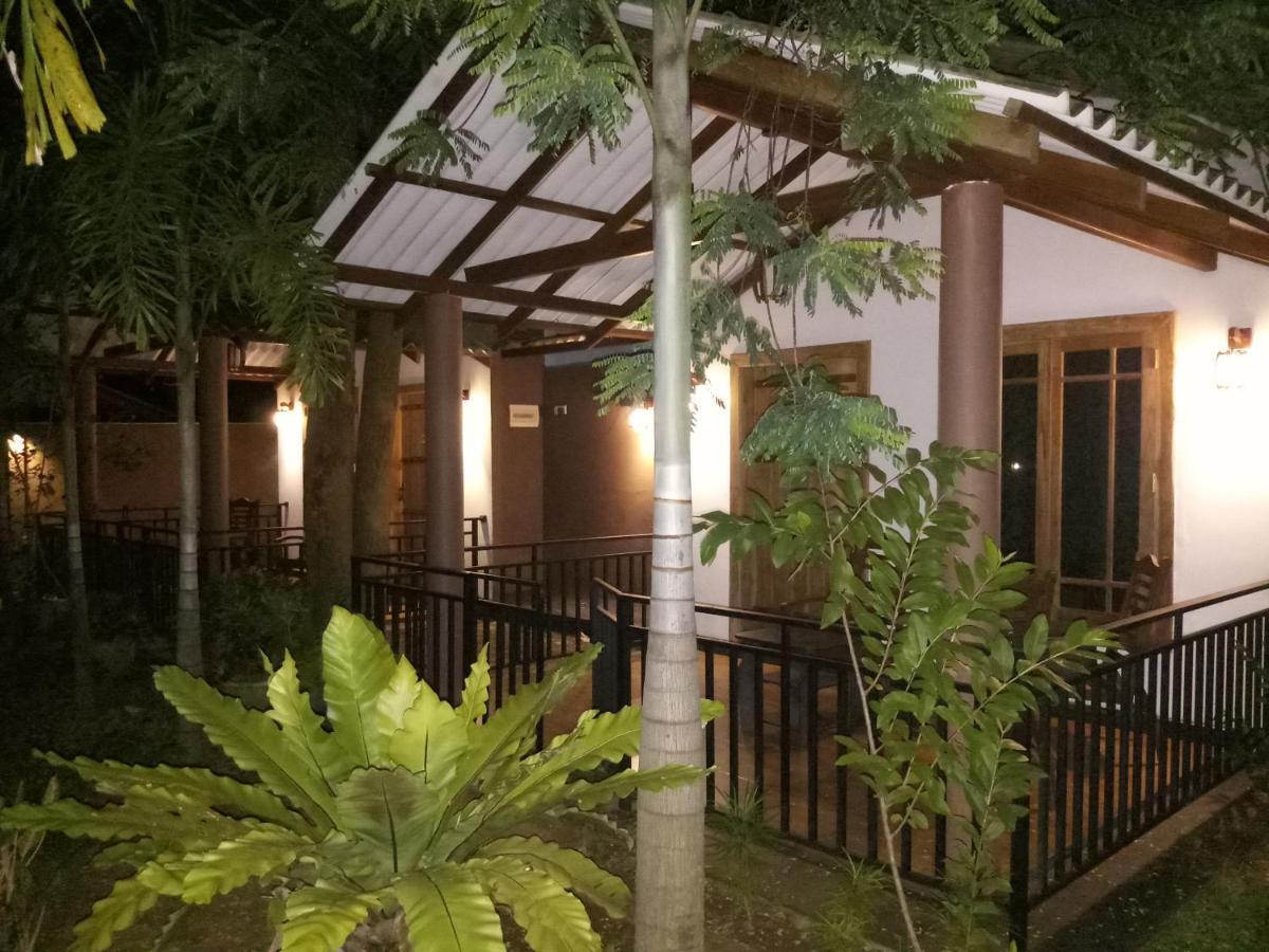 Max Safari Villa Udawalawe Eksteriør bilde