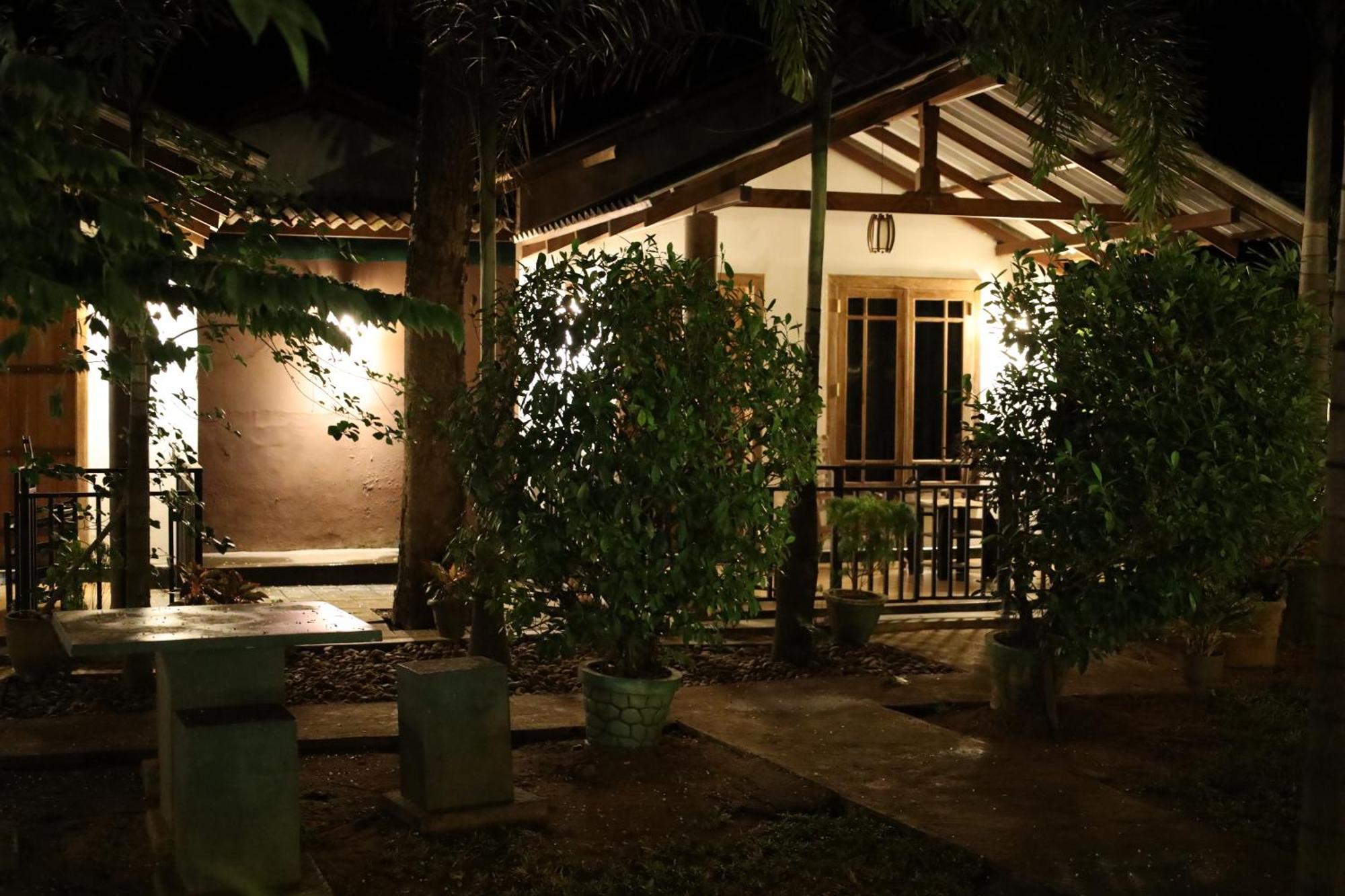 Max Safari Villa Udawalawe Eksteriør bilde