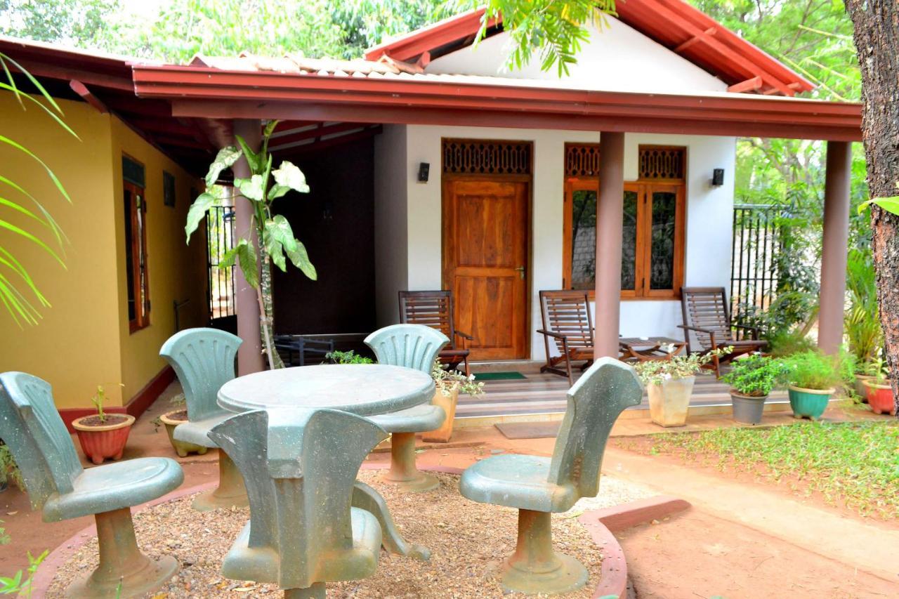 Max Safari Villa Udawalawe Eksteriør bilde
