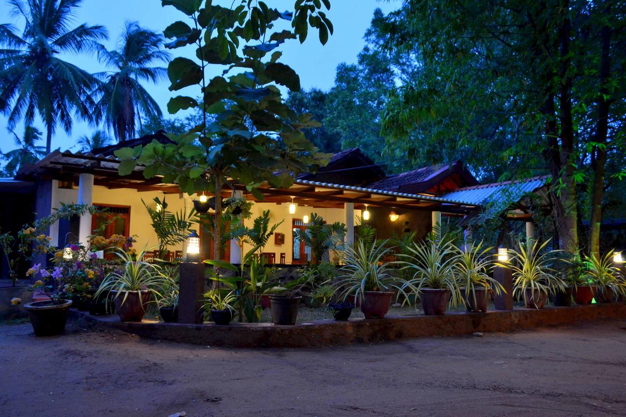 Max Safari Villa Udawalawe Eksteriør bilde